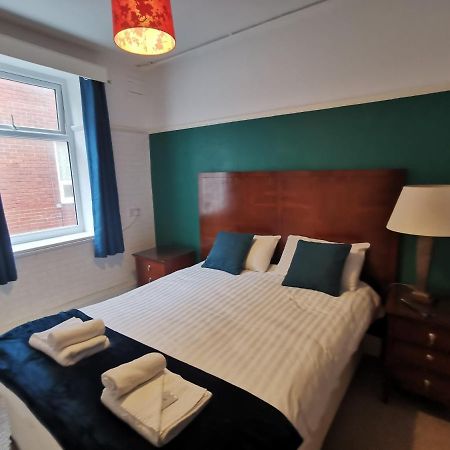 Leverdale Hotel Blackpool Bagian luar foto
