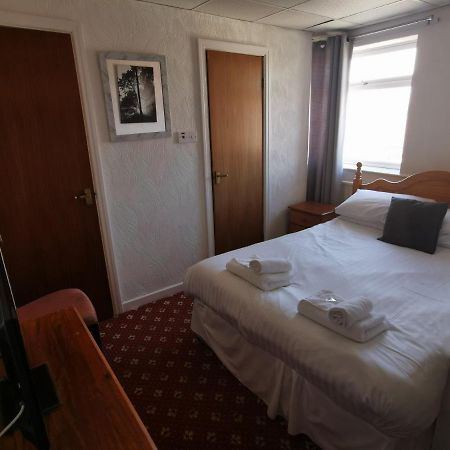 Leverdale Hotel Blackpool Bagian luar foto