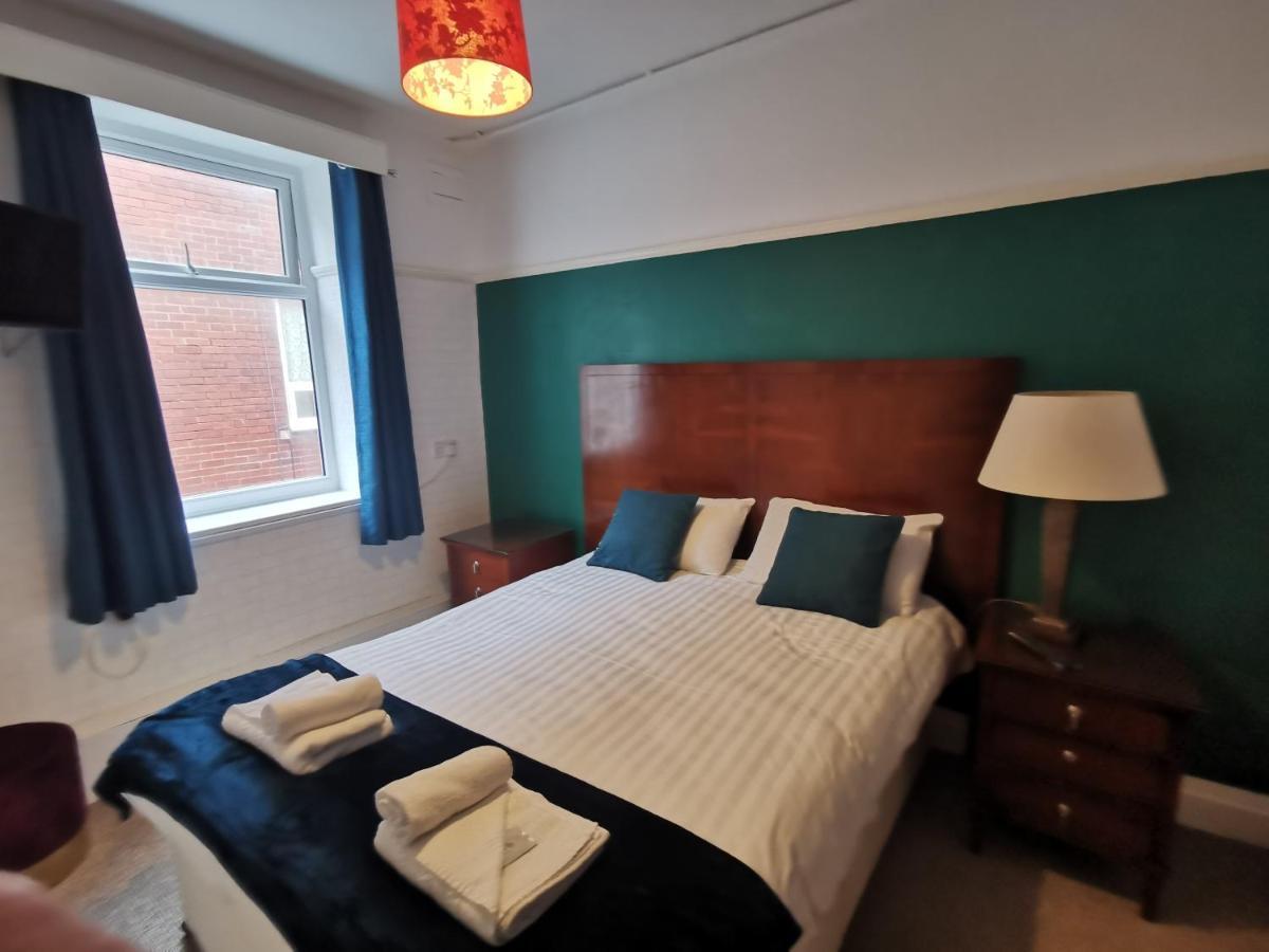 Leverdale Hotel Blackpool Bagian luar foto