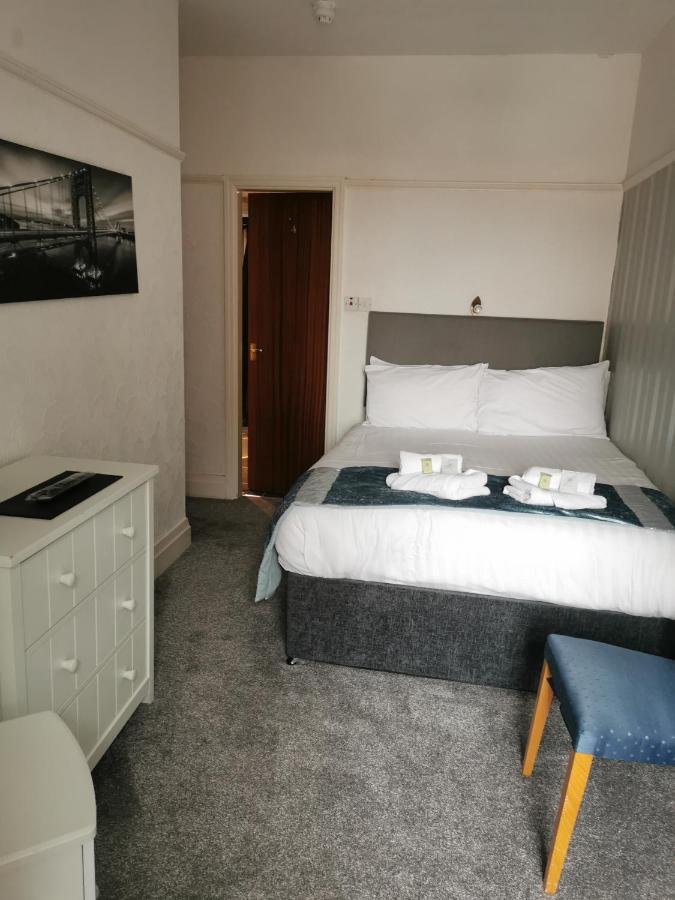 Leverdale Hotel Blackpool Bagian luar foto