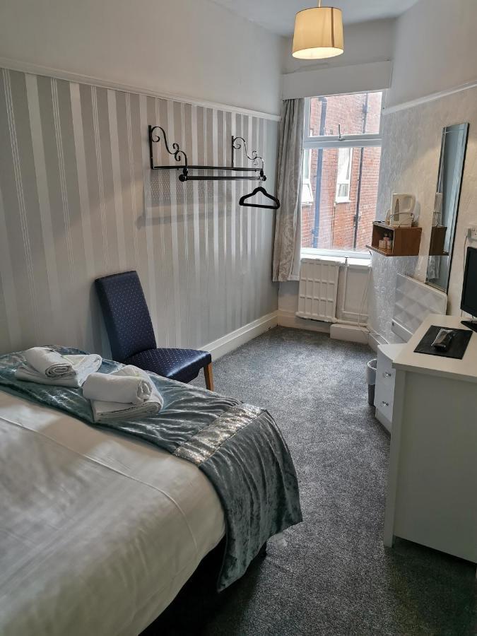 Leverdale Hotel Blackpool Bagian luar foto